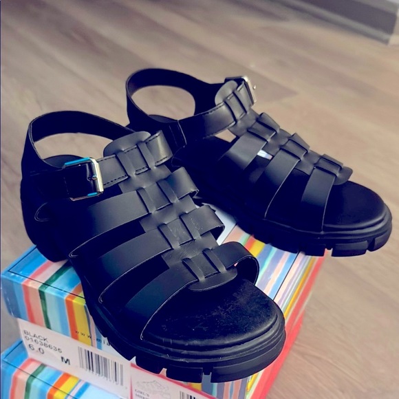 MIA Kids Girls 6 M / 5 M Black Havian Malta Leather Strap Buckle/Self Closure - Picture 11 of 11